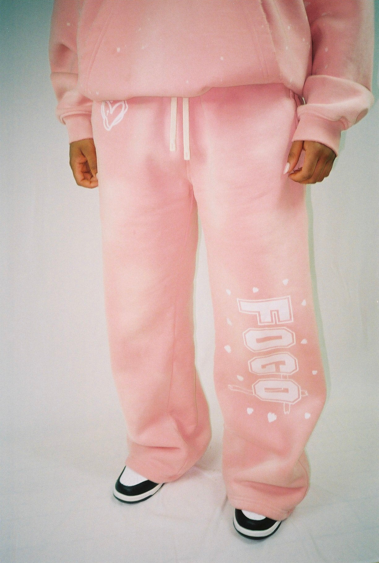 “ROSETTE” SWEATPANTS