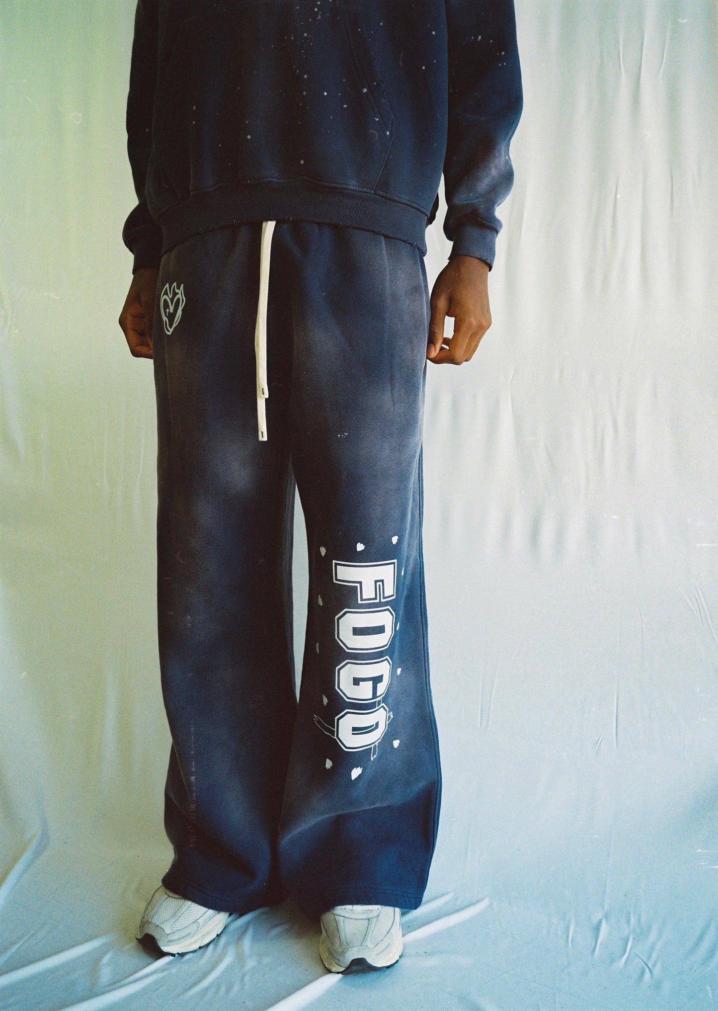 “NAVY” SWEATPANTS